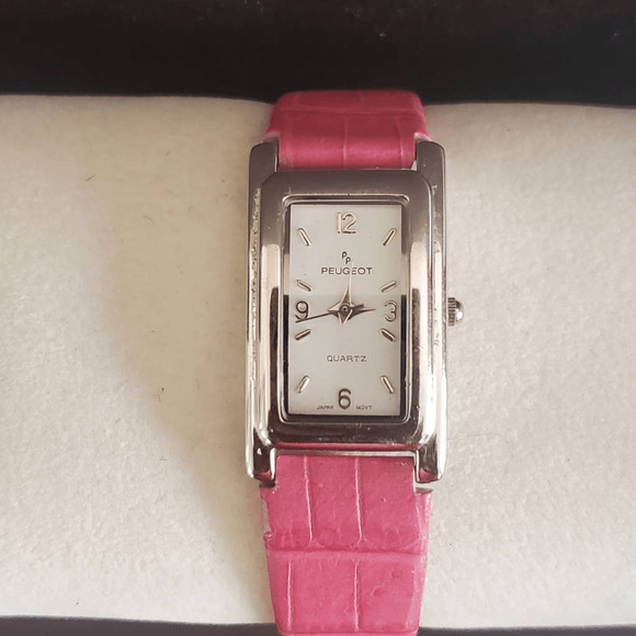 Peugeot Ladies Silvertone Watch with Pink Crocodile Band‎ Fresh Battery - Picture 3 of 6